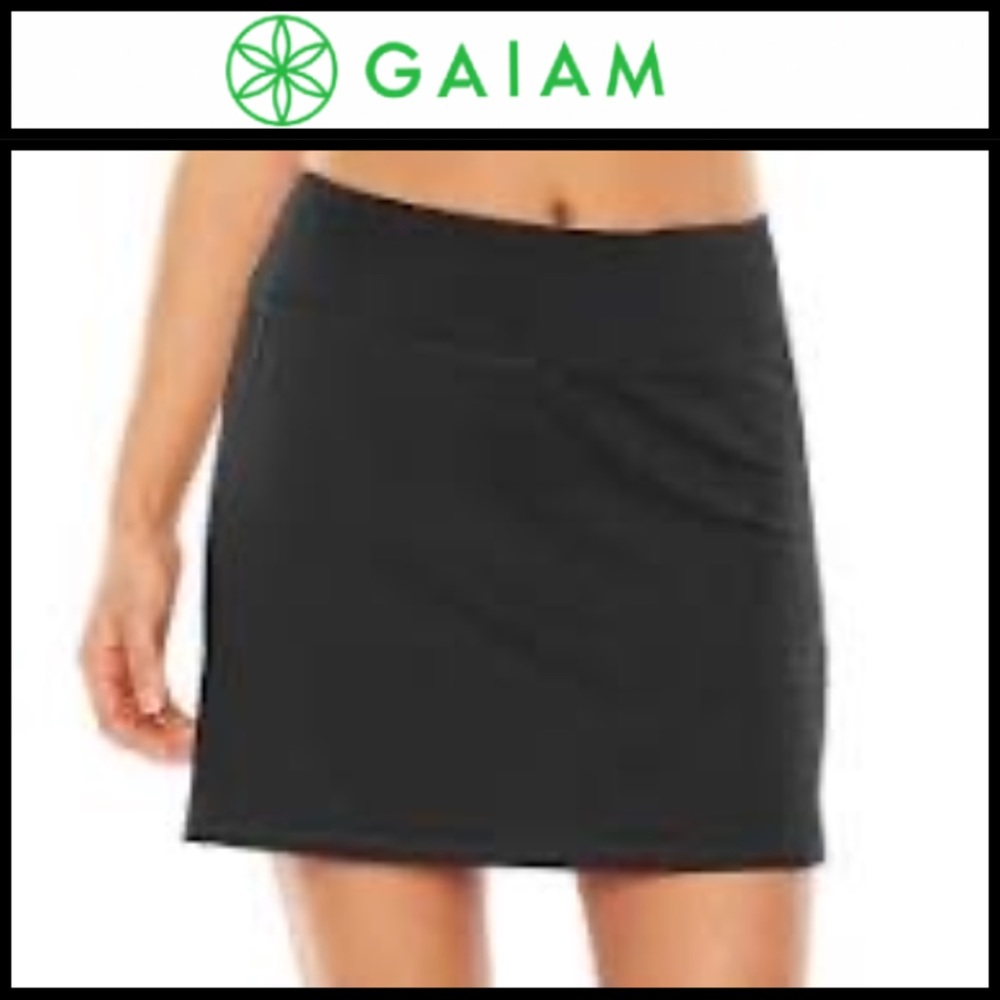 GAIAM Charcoal Mini Skirt